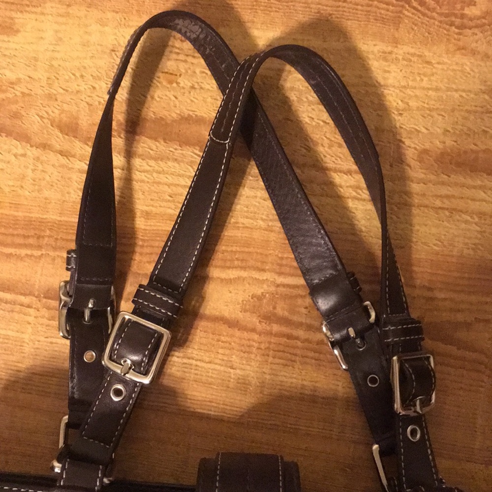 Coach purse - Picture 2 of 8